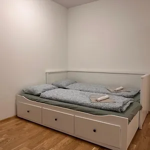 Apartment Muzeta11 - Modern Town With Balcony, Vienna