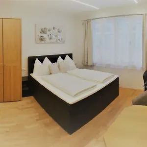 Appartamento In Mariahilfer Strasse, Vienna